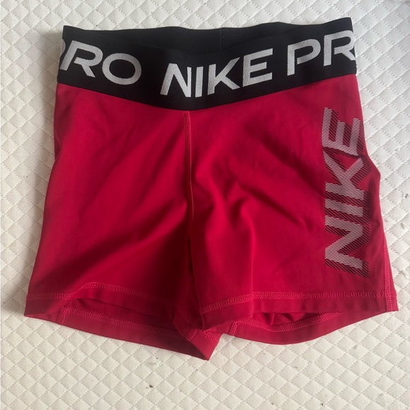 Nike Women's Red Pro Shorts - Picture 1 of 3